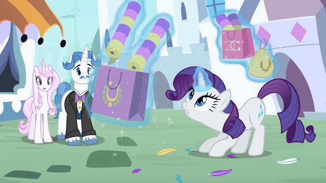 File:Rarity picking her stuff up S2E09.png