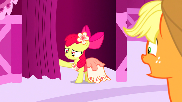 File:Apple Bloom pushes the curtain open S5E7.png