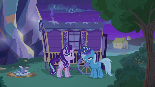 File:Trixie "how are we in danger?" S6E25.png