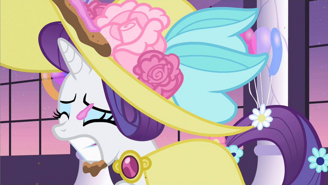 File:Rarity frosting S2E9.png