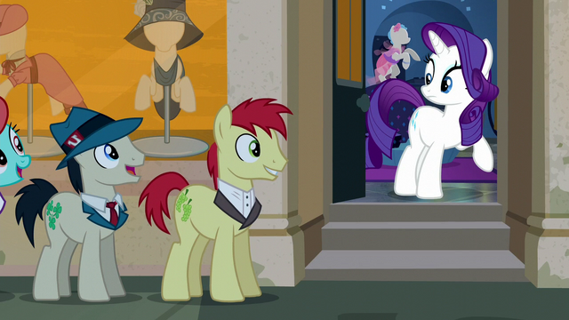 File:Rarity looking at long line of ponies S6E9.png