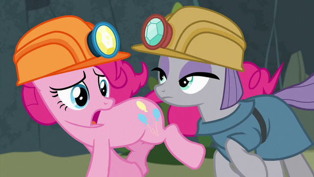 File:Pinkie Pie "is it a rock?" S7E4.png