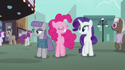 S06E03 Pinkie Pie mówi "PSSSD".png