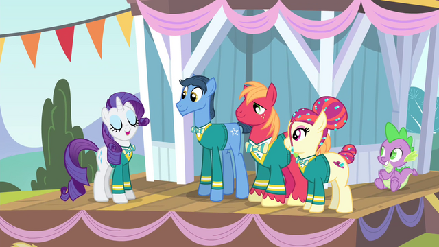 File:Rarity 'let's run through that again!' S4E14.png