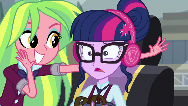 File:Sci-Twi uncomfortable with the loud music EG3.png