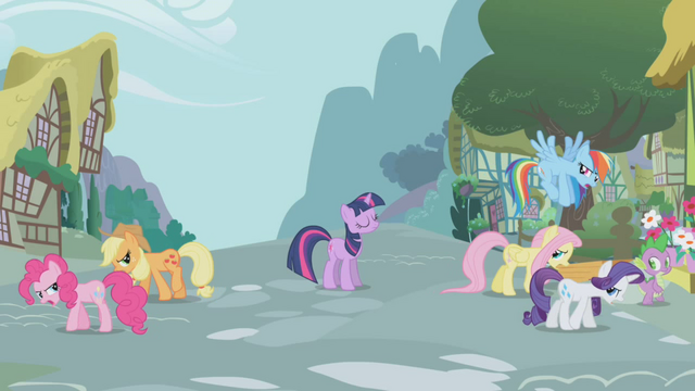 File:Twilight wants to be alone S1E3.png