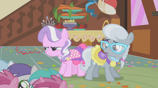 File:Diamond Tiara "not now, Silver Spoon" S01E12.png