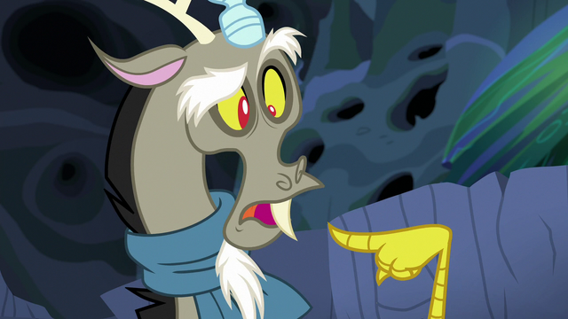 File:Discord "I'm the most distracting thing" S6E26.png