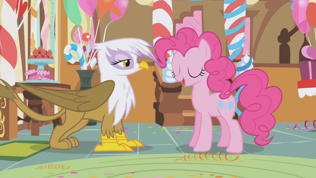 File:Pinkie welcomes Gilda to the party S1E05.png