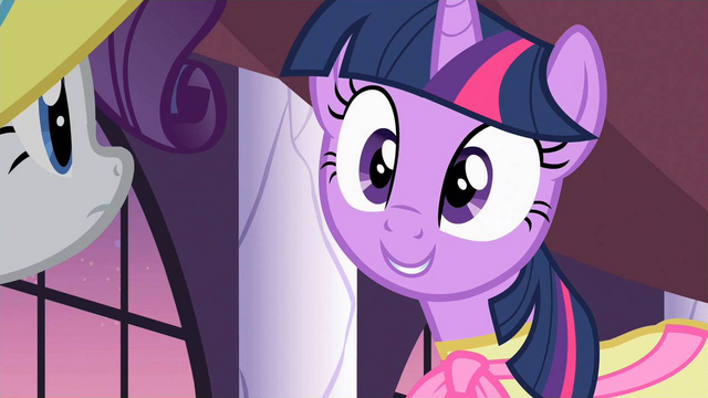 File:Twilight buy dresses S2E9.png