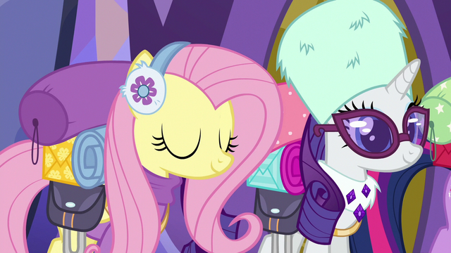 File:Fluttershy nods to Discord with pride S6E17.png