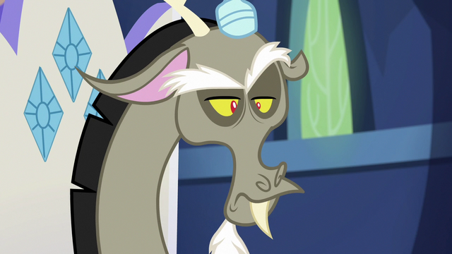 File:Discord raising an eyebrow S6E17.png