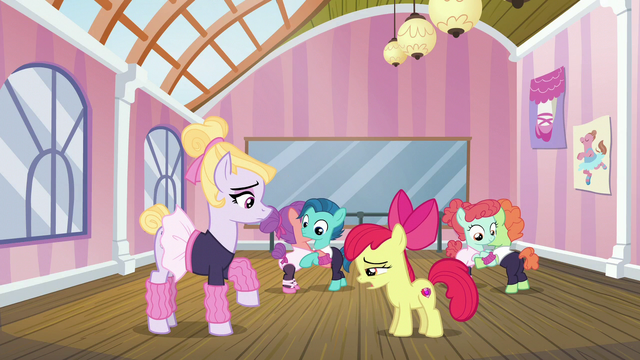 File:Apple Bloom sad "I'm sorry" S6E4.png