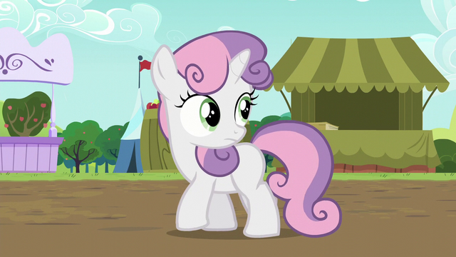 File:Sweetie Belle walking S5E17.png