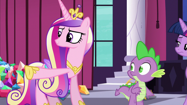 File:Cadance pointing at the crowd of delegates S5E10.png