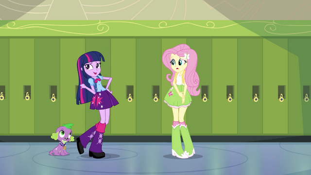 File:Twilight Sparkle introduces herself EG.png