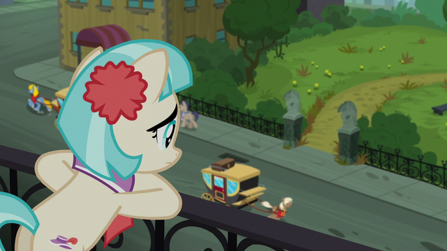 File:Coco looks over the ruined park S5E16.png