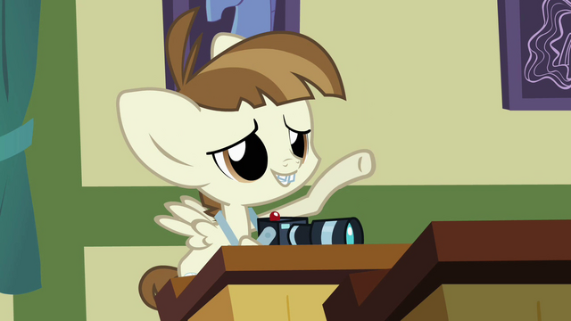 File:Featherweight raises his hoof S2E23.png