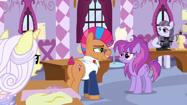 File:Contest ponies upset at Applejack S7E9.png