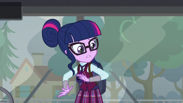 File:Sci-Twi walking up the bus stairs EG3.png
