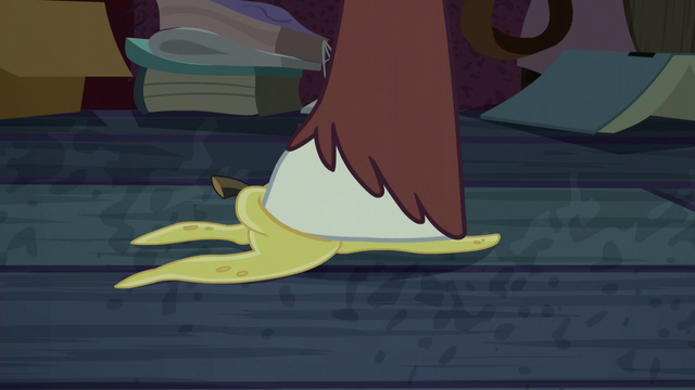 File:Trouble Shoes steps on a banana peel S5E6.png