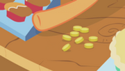 200px-Applejack pegando bits S01E03.png