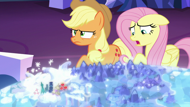 File:Fluttershy "all those lights and sounds" S6E20.png