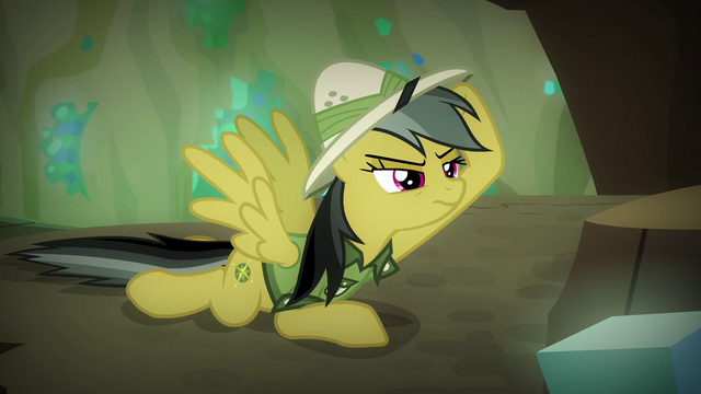 File:Daring Do lifting up her pith helmet S6E13.png