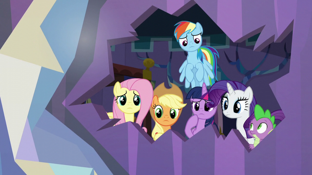 File:Main cast looks through a hole in the wall S5E19.png