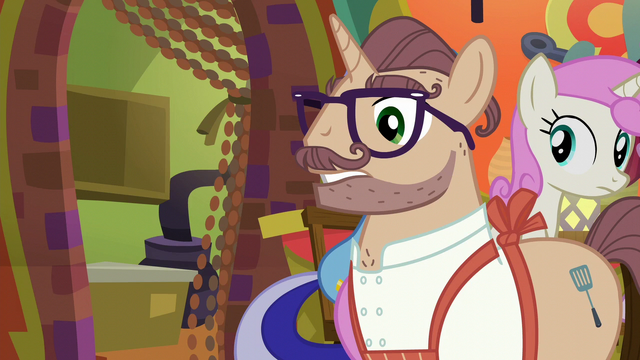 File:Burly Unicorn speaking up S6E12.png