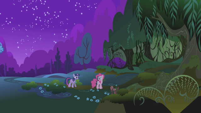File:Pinkie Pie to Twilight 'What those things are good' S1E02.png