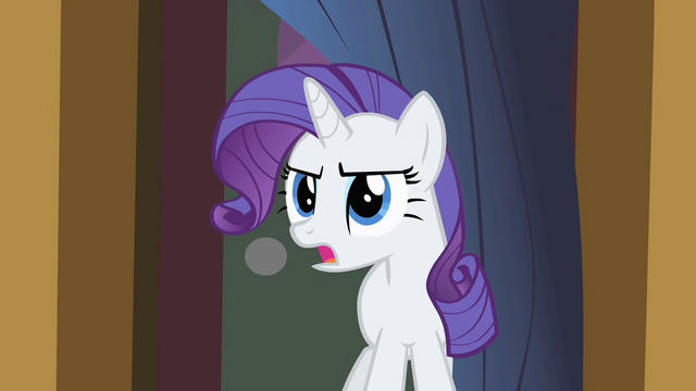 File:Rarity Catching Applejack S1E21.png
