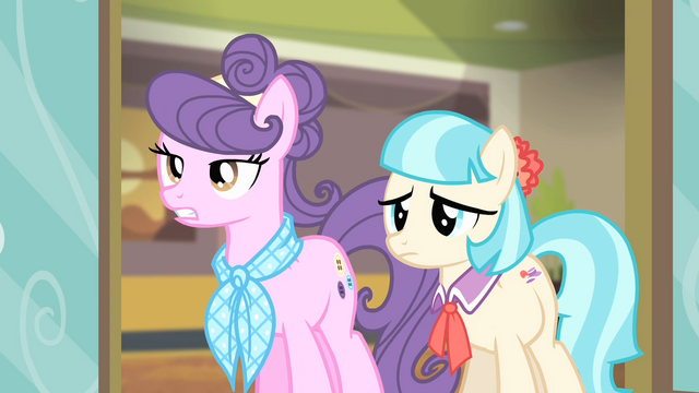 File:Suri '...wanted her to find out the truth now' S4E08.png