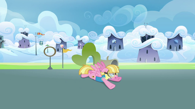 File:Meadow Flower spinning on the runway S3E07.png