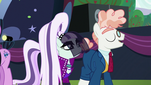 File:Svengallop "...bold..." S5E24.png
