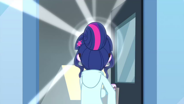 File:Blinding light emits from a door entrance EG3.png