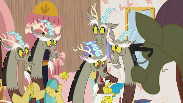 File:Discord "your garden looks positively lovely" S7E12.png