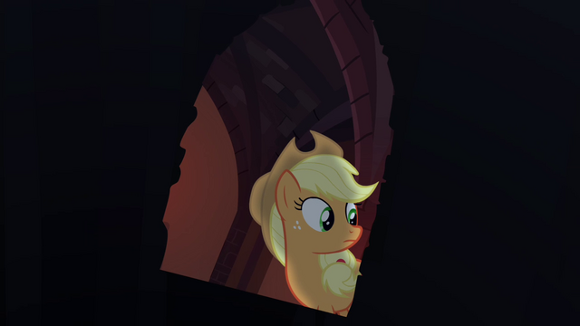 File:Applejack peeking in dark corridor S04E03.png