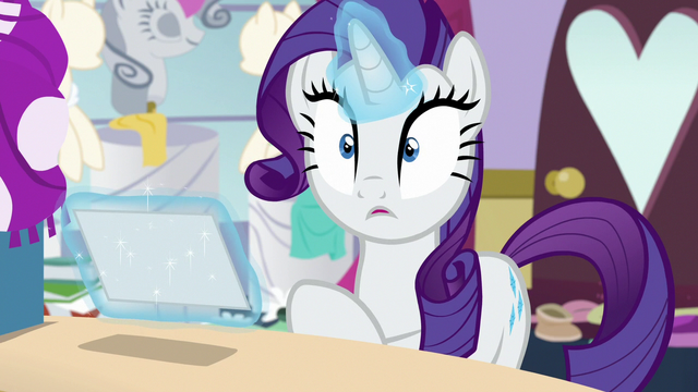 File:Rarity making a realization S7E6.png