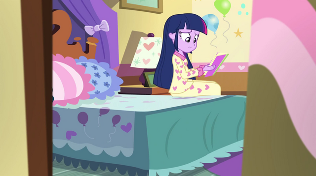 File:Twilight unconfident about what she wrote EG2.png
