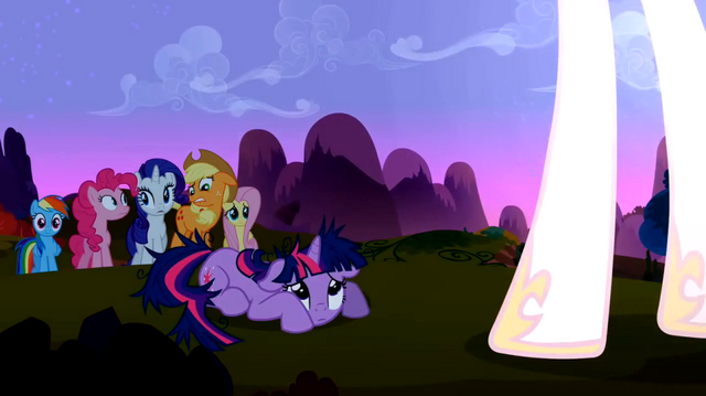 File:Twilight crouching S02E03.png