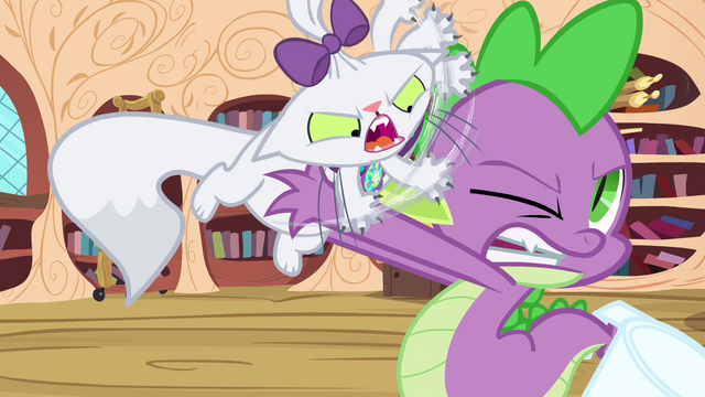 File:Spike holding Opal S3E11.png