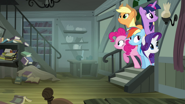 File:Other ponies peeking into Daring's house S4E04.png