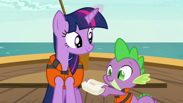 File:Spike presents a small package to Twilight S6E22.png