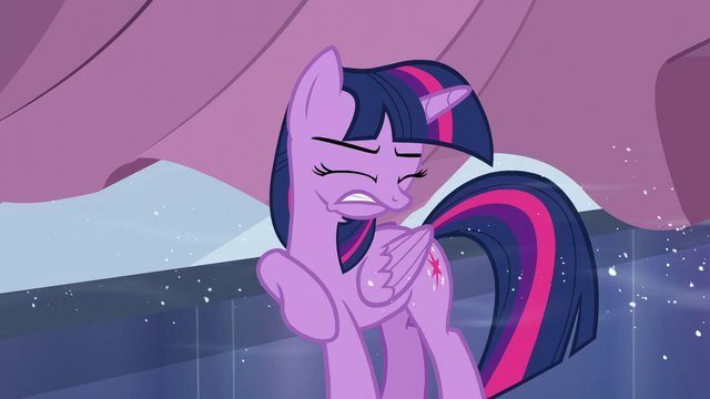 File:Twilight shivering S6E2.png