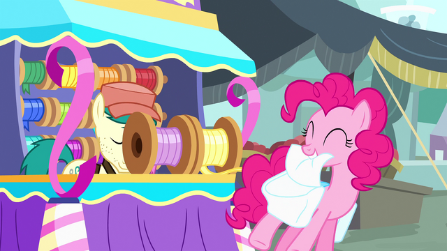 File:Pinkie Pie being given streamer S4E12.png