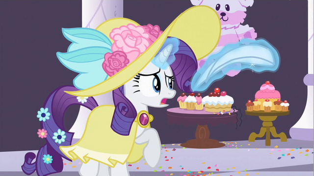 File:Rarity sneaking out S2E9.png