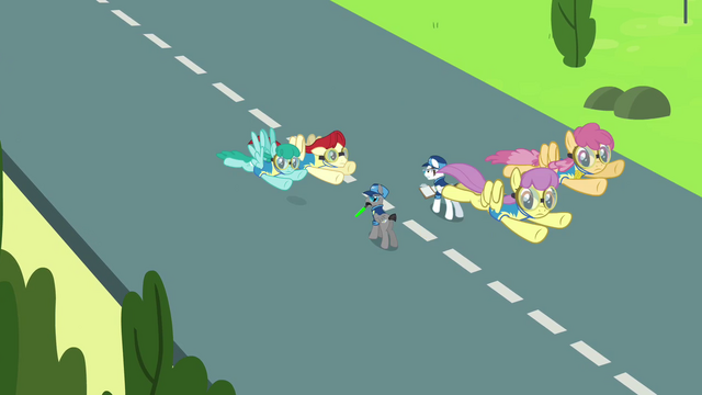 File:Pegasi flying S3E07.png