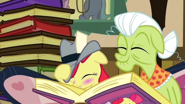 File:Embarrassed Apple Bloom S2E23.png
