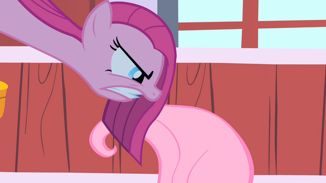 File:Pinkie Pie WHY S01E25.png
